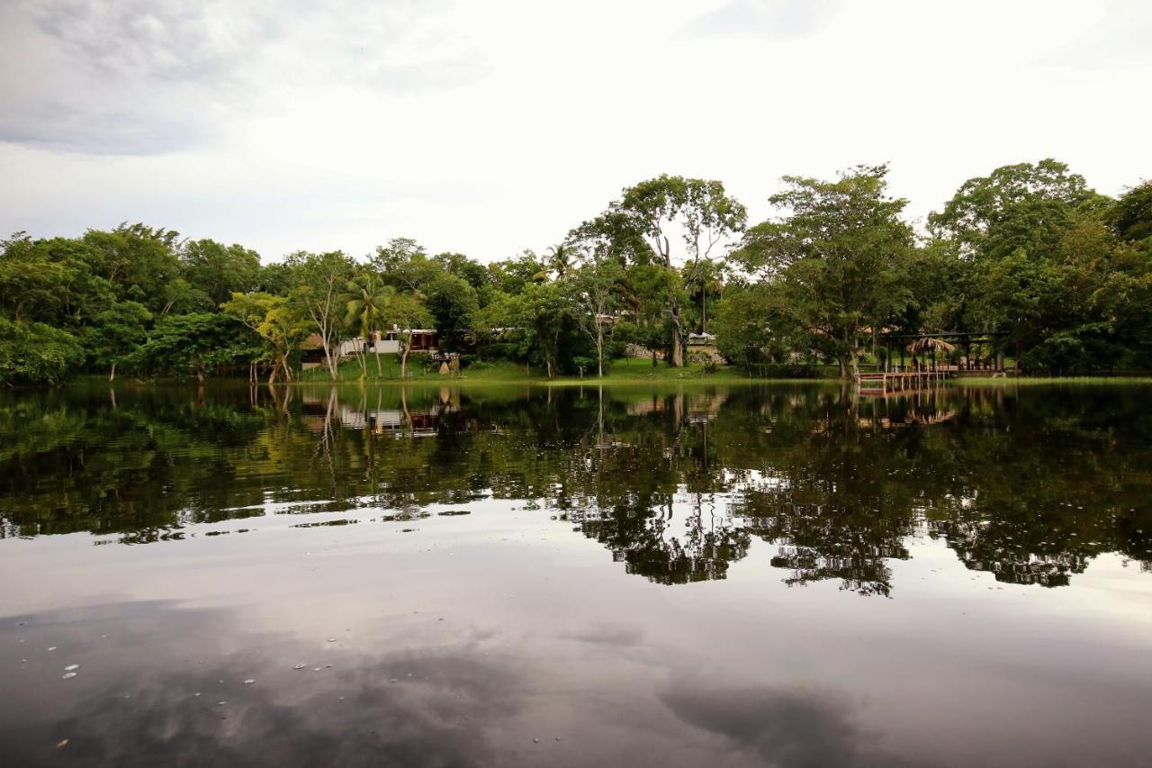 Villa Maya Flores Zewnętrze zdjęcie